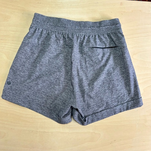 Lululemon Spring Break Away Short - Picture 2 of 5